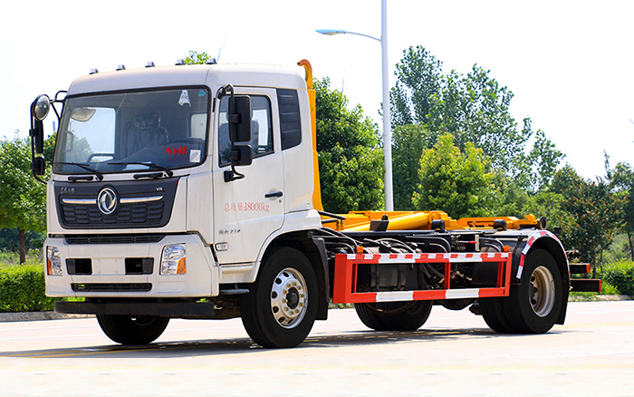 东风天锦车厢可卸式垃圾车