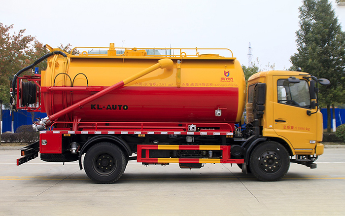 东风天锦清洗吸污车