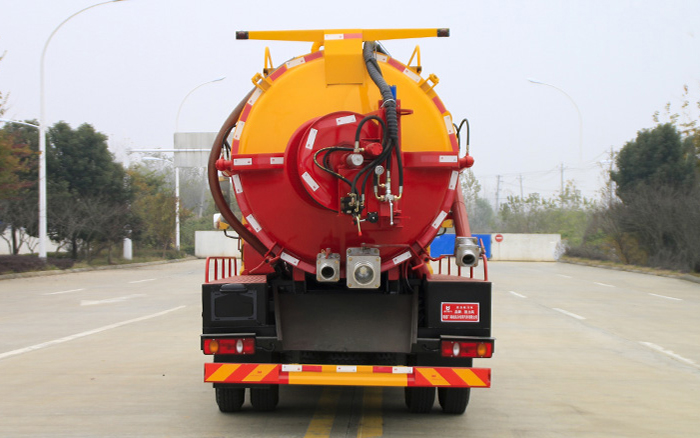 东风天锦清洗吸污车