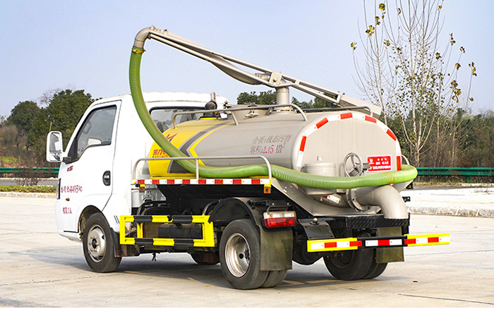 东风途逸吸粪车