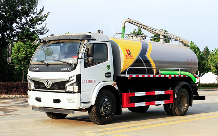 东风大福瑞卡吸粪车