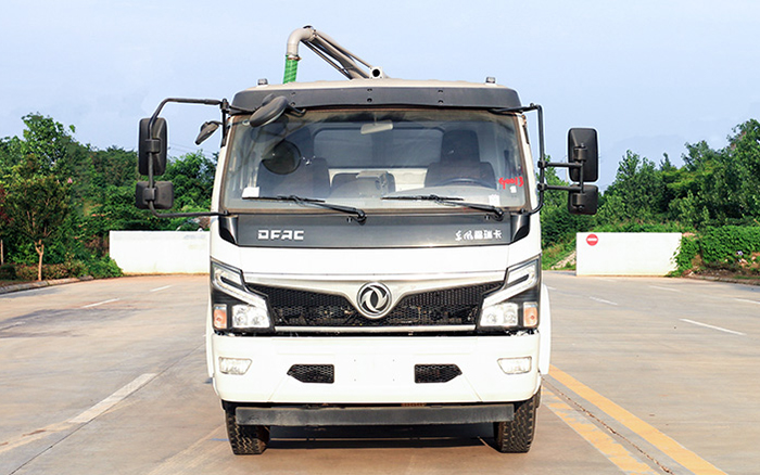 东风大福瑞卡吸粪车