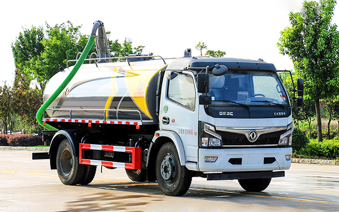 东风大福瑞卡吸粪车