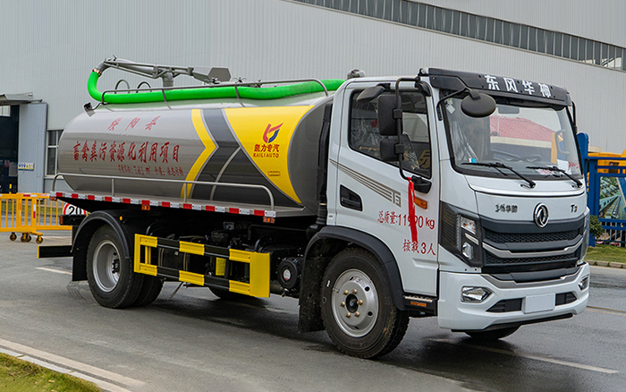 东风华神T3吸粪车