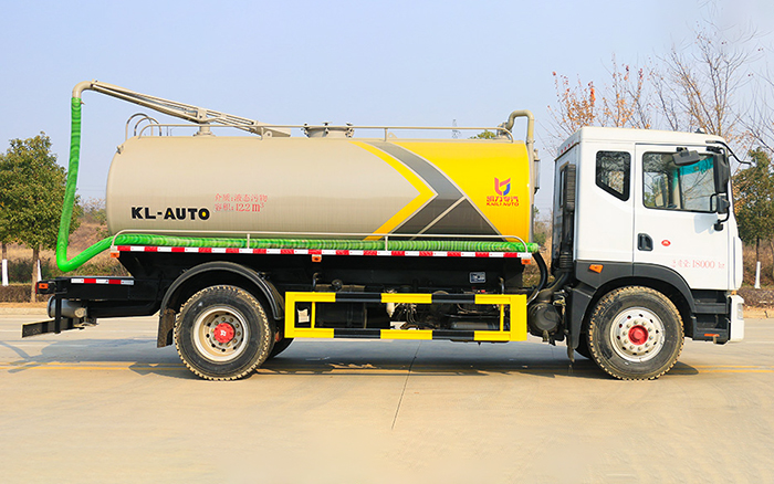 东风D9吸粪车