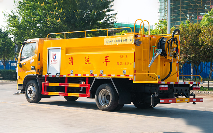 东风多利卡高压清洗车