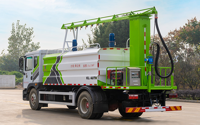 东风多利卡D9铁路抑尘（方罐）