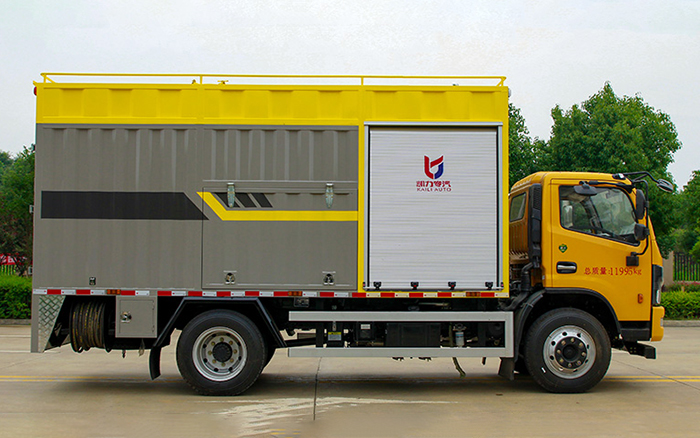 东风多利卡污水处理车