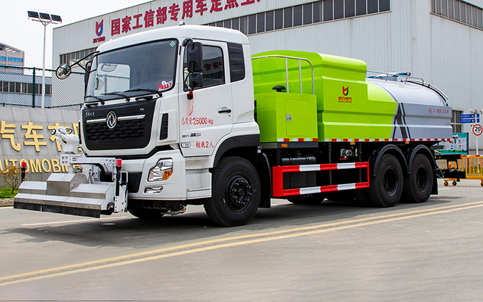 天龙路面养护车