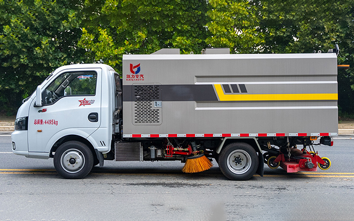 途逸后置吸尘车