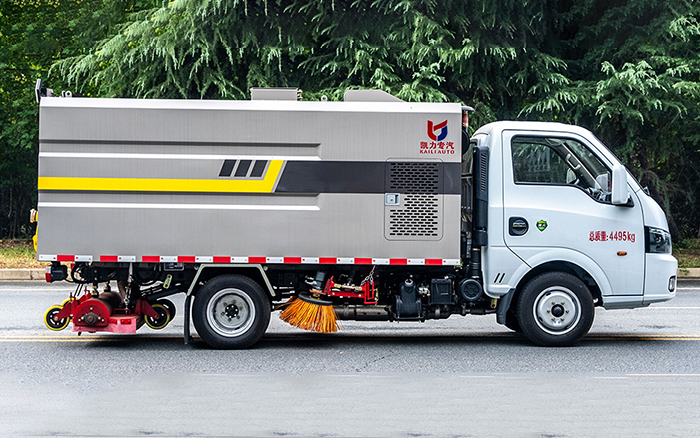 途逸后置吸尘车