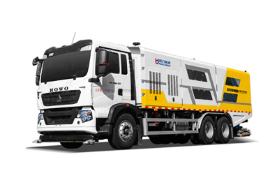 重汽豪沃后双桥深度保洁车