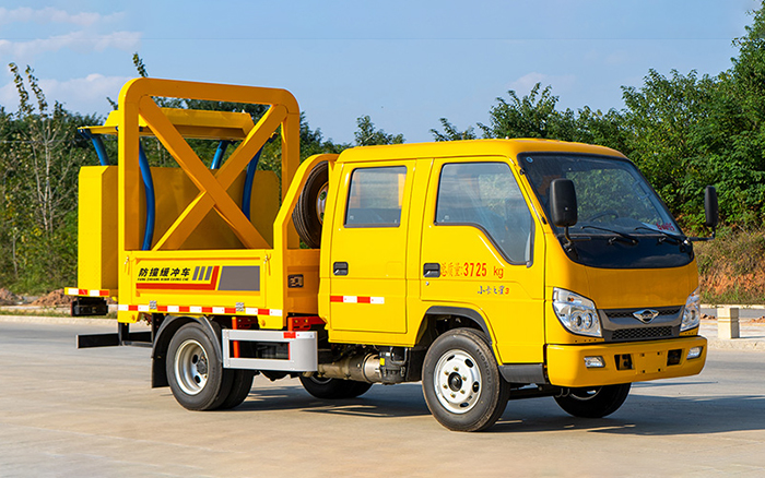 福田小卡3防撞缓冲车