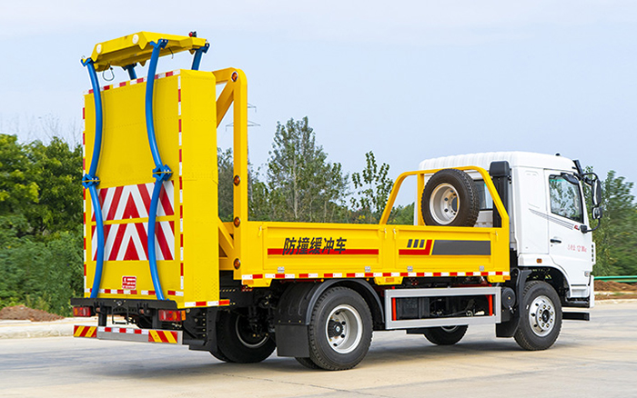 东风华神KL6防撞车