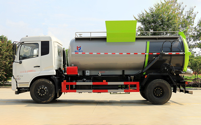 东风天锦餐厨式垃圾车