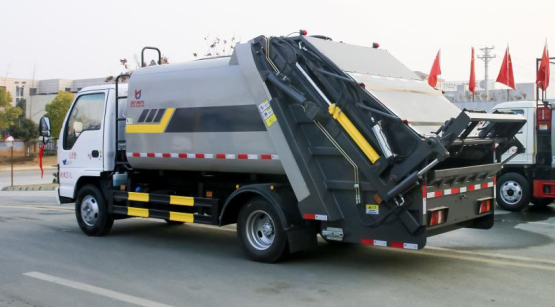 五十铃7方压缩式垃圾车产品介绍