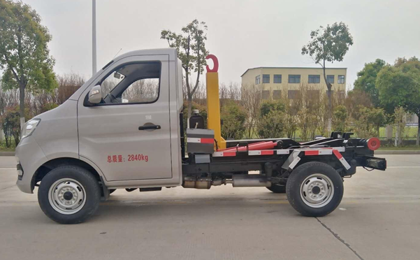 长安3方车厢可卸式垃圾车